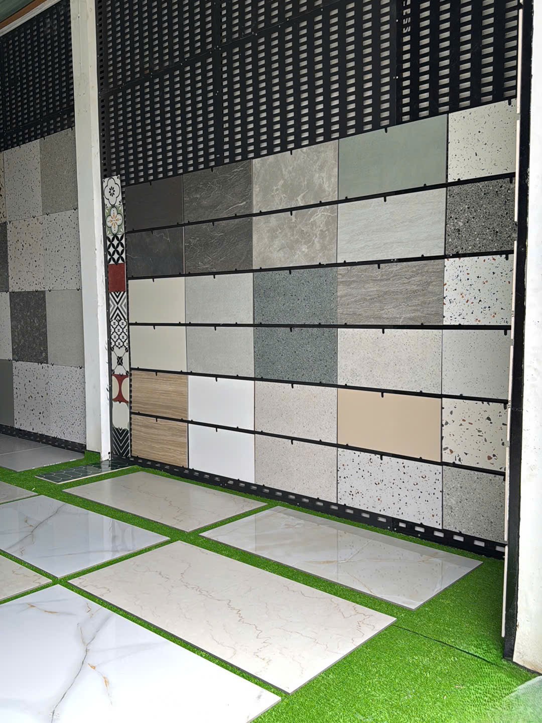 Các mẫu gạch thực tế tại Cửa hàng gạch men công trình Vina House để khách hàng dễ lựa chọn